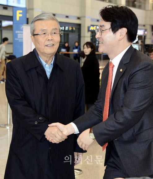 김종인 전 민주당 대표, 독일 '뮌헨 안보회의' 참석 후 귀국