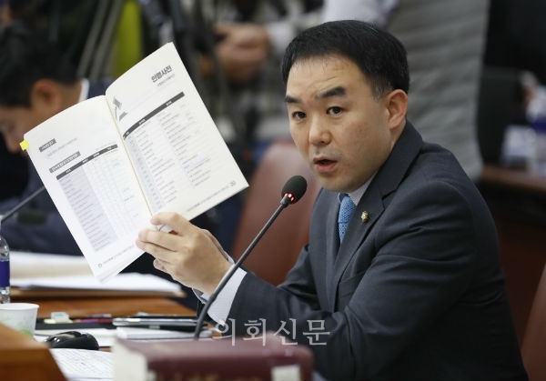 국회 법제사법위원회 소속 바른미래당 채이배 의원