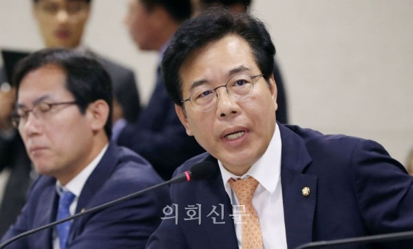 자유한국당 송언석 의원(경북 김천, 예산결산특별의원회)