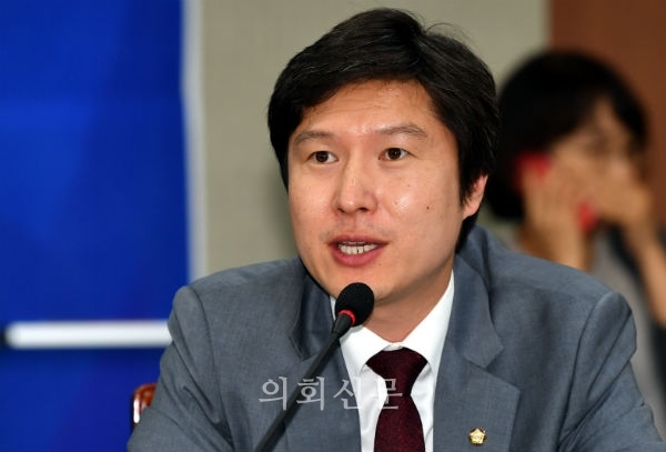 더불어민주당 김해영 의원(부산 연제·교육위)