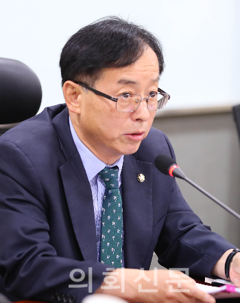 국회 산업통상자원중소벤처기업위원회 김경만 의원(더불어민주당, 비례대표)
