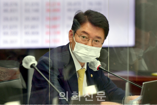                                             더불어민주당 김수흥 국회의원(전북 익산시갑)