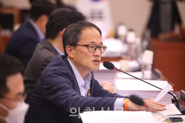                     ​​​​​​​국회 법제사법위원회 더불어민주당 박주민 의원 서울 은평구 갑 지역위원장